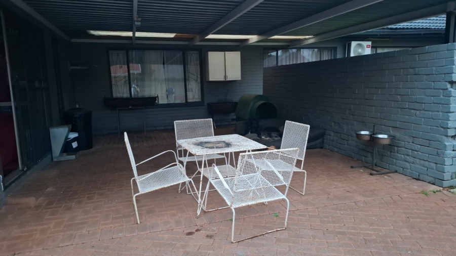 3 Bedroom Property for Sale in Generaal De Wet Free State